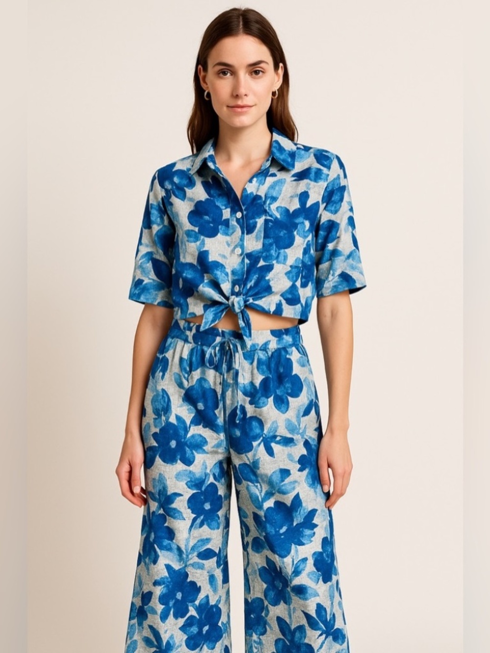 Kathy Ireland Blue and White Floral Two Piece Set sz Small NWOT